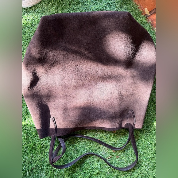 Madewell The Oversized Shoppe Tote in Suede Dark Caron - Picture 9 of 9